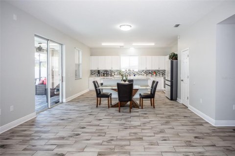 Villa ou maison à vendre à Kissimmee, Floride: 6 chambres, 321.44 m2 № 1540544 - photo 17