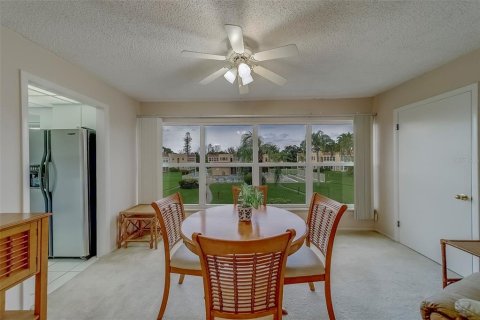 Купить кондоминиум в Семинол, Флорида 5 комнат, 98.01м2, № 1906260 - фото 9