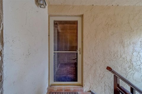 Купить кондоминиум в Семинол, Флорида 5 комнат, 98.01м2, № 1906260 - фото 4