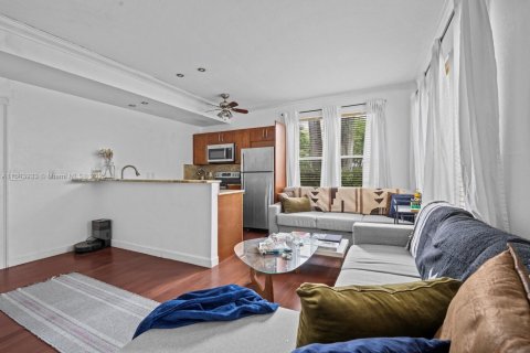 Condominio en venta en Miami Beach, Florida, 1 dormitorio, 53.88 m2 № 1345002 - foto 4