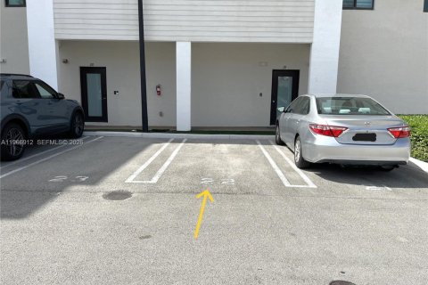 Condominio en venta en Doral, Florida, 2 dormitorios, 104.89 m2 № 2028387 - foto 25