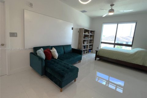 Condominio en venta en Doral, Florida, 2 dormitorios, 104.89 m2 № 2028387 - foto 11