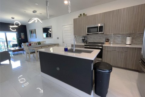 Condominio en venta en Doral, Florida, 2 dormitorios, 104.89 m2 № 2028387 - foto 18