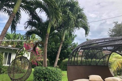 Villa ou maison à vendre à Miami Shores, Floride: 2 chambres, 127.55 m2 № 1993027 - photo 7