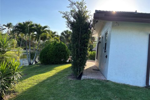 House in Plantation, Florida 4 bedrooms № 1647102 - photo 27
