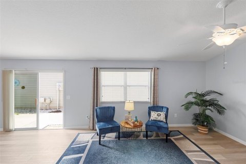 Casa en venta en The Villages, Florida, 2 dormitorios, 110.37 m2 № 1914471 - foto 5