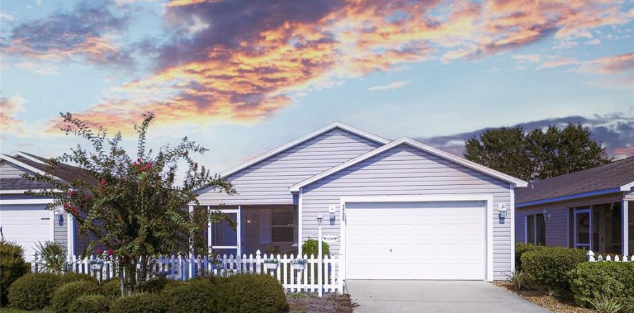 Casa en The Villages, Florida 2 dormitorios, 110.37 m2 № 1914471