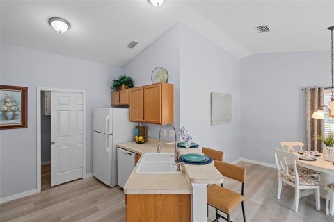 Casa en venta en The Villages, Florida, 2 dormitorios, 110.37 m2 № 1914471 - foto 6