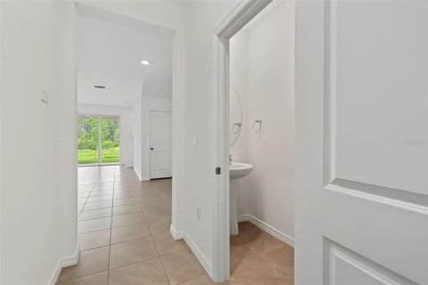 Townhouse in Wesley Chapel, Florida 3 bedrooms, 155.43 sq.m. № 2283747 - photo 9