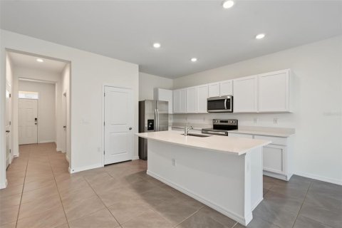 Townhouse in Wesley Chapel, Florida 3 bedrooms, 155.43 sq.m. № 2283747 - photo 14