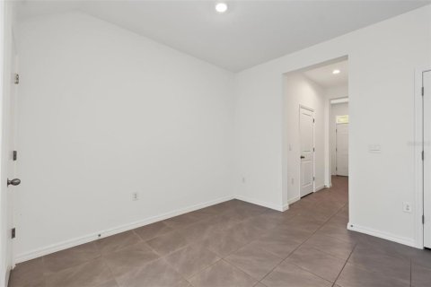 Townhouse in Wesley Chapel, Florida 3 bedrooms, 155.43 sq.m. № 2283747 - photo 11