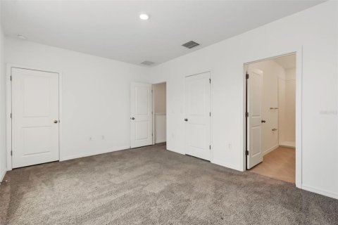 Townhouse in Wesley Chapel, Florida 3 bedrooms, 155.43 sq.m. № 2283747 - photo 23