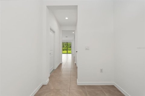 Townhouse in Wesley Chapel, Florida 3 bedrooms, 155.43 sq.m. № 2283747 - photo 8