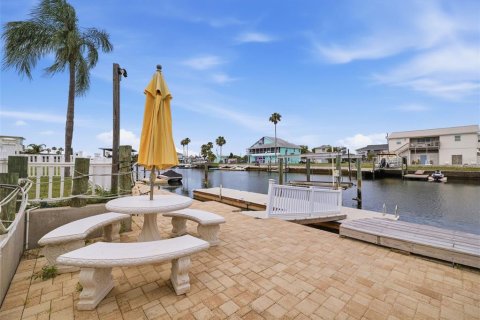 Casa en venta en Hernando Beach, Florida, 3 dormitorios, 222.41 m2 № 2107885 - foto 19