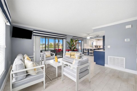Casa en venta en Hernando Beach, Florida, 3 dormitorios, 222.41 m2 № 2107885 - foto 25