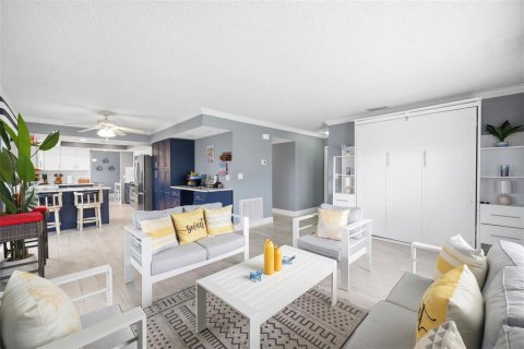 Casa en venta en Hernando Beach, Florida, 3 dormitorios, 222.41 m2 № 2107885 - foto 4