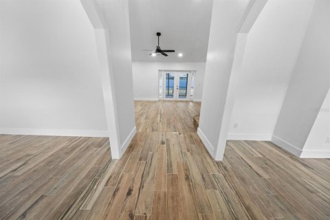 Casa en alquiler en Orlando, Florida, 3 dormitorios, 163.69 m2 № 1912376 - foto 2