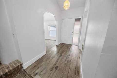 Casa en alquiler en Orlando, Florida, 3 dormitorios, 163.69 m2 № 1912376 - foto 3