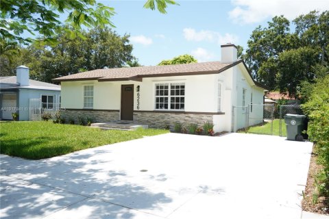 Villa ou maison à louer à West Miami, Floride: 3 chambres, 154.87 m2 № 1973175 - photo 15