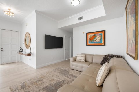 Condo in Lake Worth, Florida, 2 bedrooms № 2261601 - photo 13