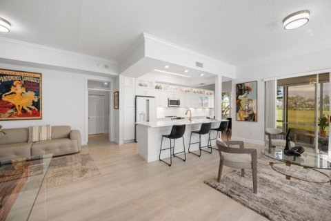 Condo in Lake Worth, Florida, 2 bedrooms № 2261601 - photo 6