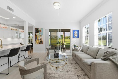 Condo in Lake Worth, Florida, 2 bedrooms № 2261601 - photo 5