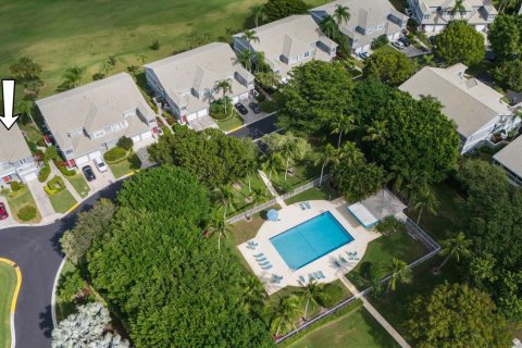Condo in Lake Worth, Florida, 2 bedrooms № 2261601 - photo 28