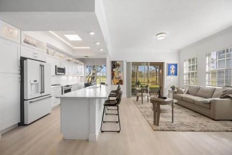 Condo in Lake Worth, Florida, 2 bedrooms № 2261601 - photo 8