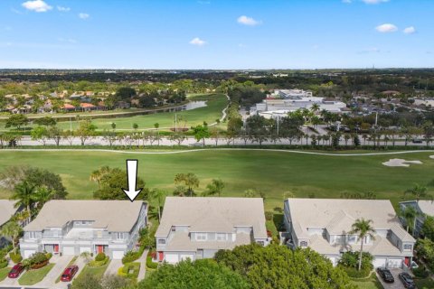 Condo in Lake Worth, Florida, 2 bedrooms № 2261601 - photo 27
