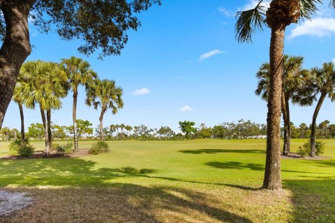 Condo in Lake Worth, Florida, 2 bedrooms № 2261601 - photo 24