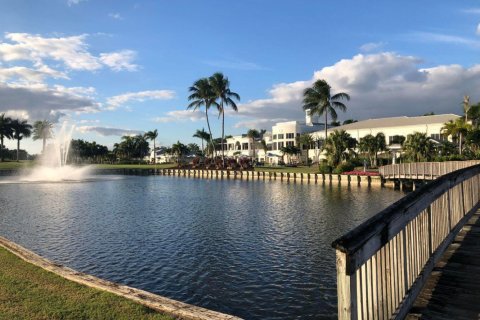Condo in Lake Worth, Florida, 2 bedrooms № 2261601 - photo 29