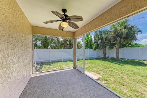 House in Venice, Florida 3 bedrooms, 108.14 sq.m. № 1857667 - photo 19
