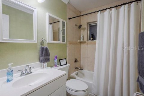 Casa en alquiler en Tampa, Florida, 4 dormitorios, 220.55 m2 № 2157535 - foto 27
