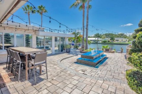 Casa en alquiler en Tampa, Florida, 4 dormitorios, 220.55 m2 № 2157535 - foto 15