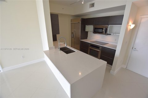 Condominio en venta en West Palm Beach, Florida, 2 dormitorios, 104.05 m2 № 2036446 - foto 3