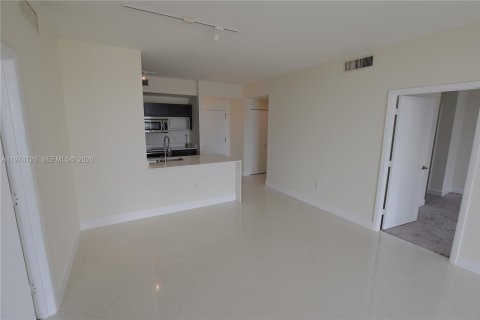 Condominio en venta en West Palm Beach, Florida, 2 dormitorios, 104.05 m2 № 2036446 - foto 11