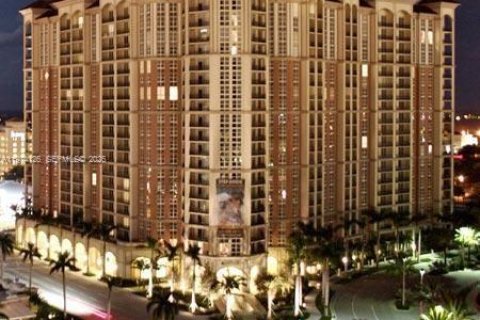 Condominio en venta en West Palm Beach, Florida, 2 dormitorios, 104.05 m2 № 2036446 - foto 28