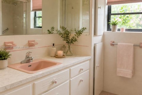 Casa en venta en North Miami, Florida, 2 dormitorios, 132.11 m2 № 2241667 - foto 17