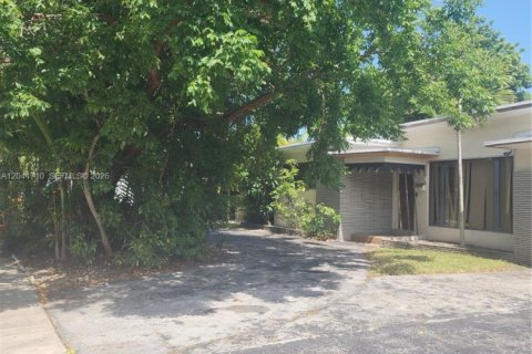 Casa en venta en North Miami, Florida, 2 dormitorios, 132.11 m2 № 2241667 - foto 6