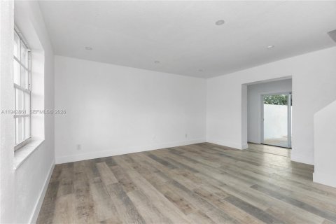 Villa ou maison à vendre à Miami Gardens, Floride: 3 chambres, 96.06 m2 № 1999133 - photo 3