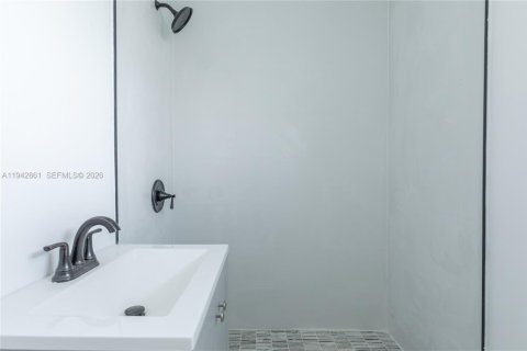 Villa ou maison à vendre à Miami Gardens, Floride: 3 chambres, 96.06 m2 № 1999133 - photo 16