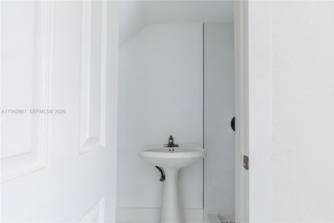 Villa ou maison à vendre à Miami Gardens, Floride: 3 chambres, 96.06 m2 № 1999133 - photo 19