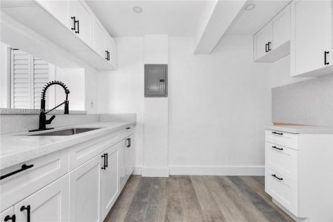 Villa ou maison à vendre à Miami Gardens, Floride: 3 chambres, 96.06 m2 № 1999133 - photo 6