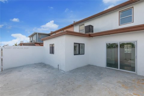 Villa ou maison à vendre à Miami Gardens, Floride: 3 chambres, 96.06 m2 № 1999133 - photo 23
