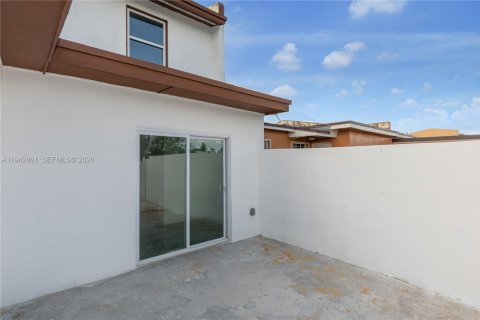 Villa ou maison à vendre à Miami Gardens, Floride: 3 chambres, 96.06 m2 № 1999133 - photo 22
