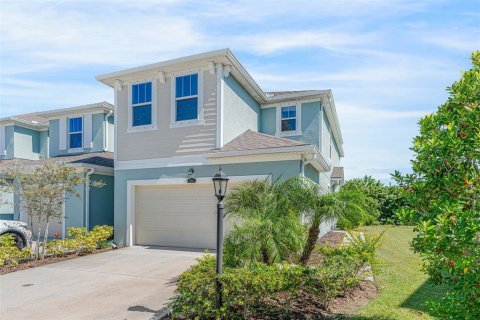 Adosado en venta en Bradenton, Florida, 3 dormitorios, 162.3 m2 № 2428898 - foto 2