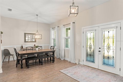 House in DeLand, Florida 4 bedrooms, 265.79 sq.m. № 1637351 - photo 8