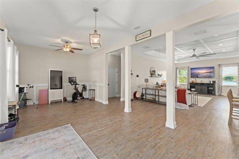 House in DeLand, Florida 4 bedrooms, 265.79 sq.m. № 1637351 - photo 6