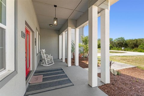 House in DeLand, Florida 4 bedrooms, 265.79 sq.m. № 1637351 - photo 2