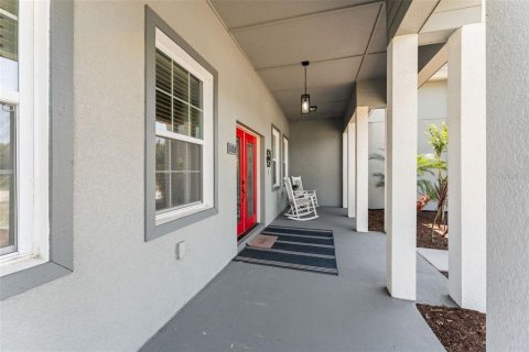 House in DeLand, Florida 4 bedrooms, 265.79 sq.m. № 1637351 - photo 3